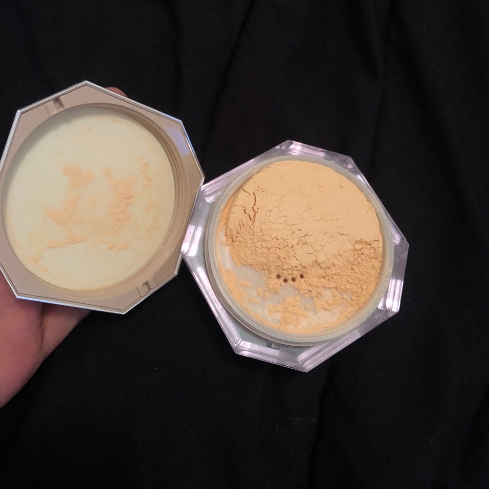 Fenty Beauty Translucent Powder - Picture 4 of 6